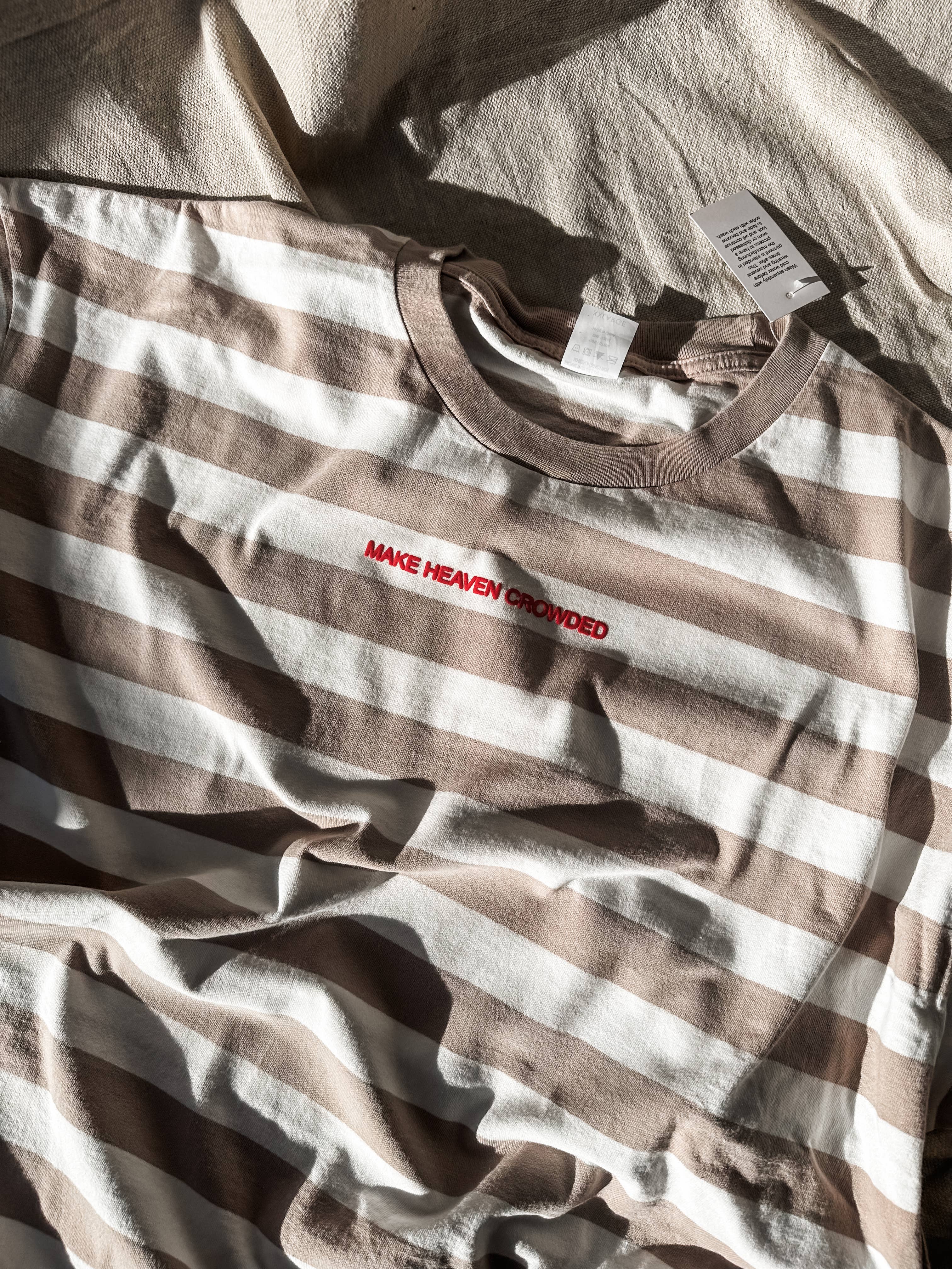 Make Heaven Crowded-red puff- Beige Stripe Tee: M