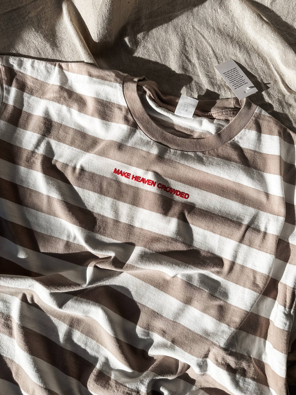 Make Heaven Crowded-red puff- Beige Stripe Tee: L