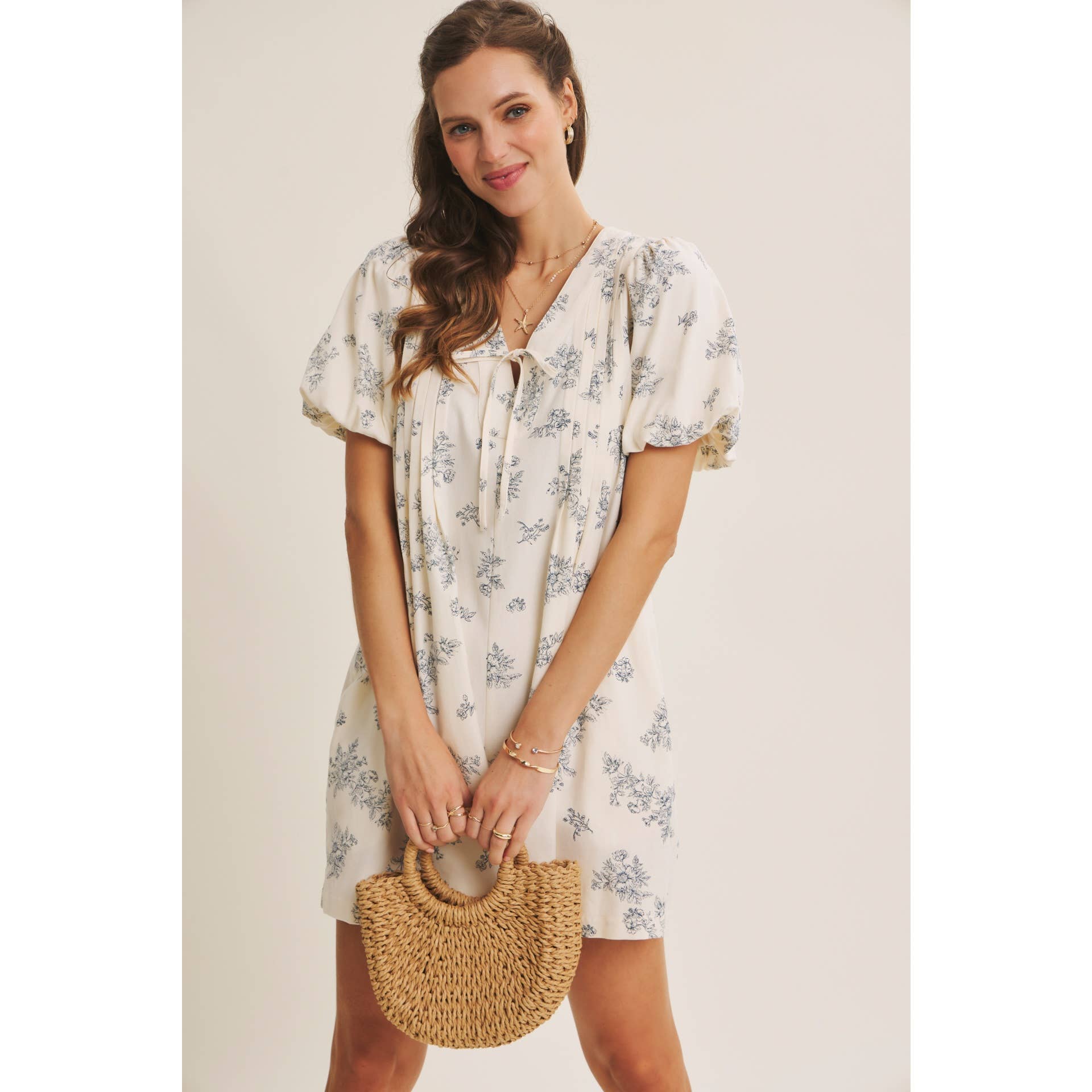 BLENDING CLASSIC WITH EASY SHAPE PLEATED TOILE ROMPER: NAVY BLUE / M