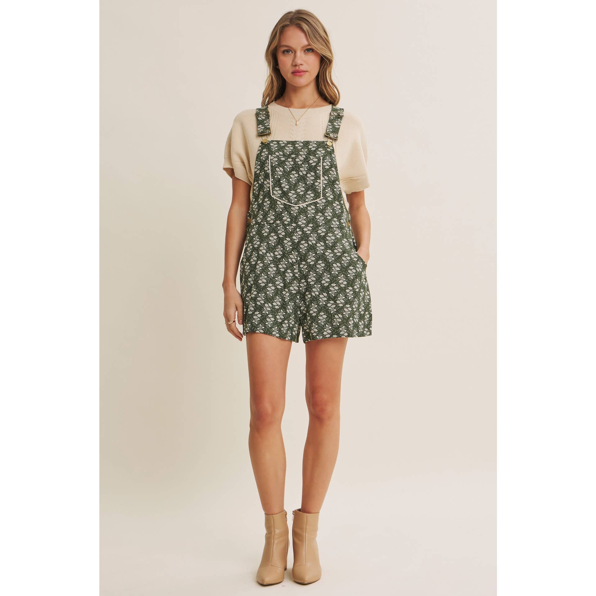 MEADOW BLOOM FLORAL SHORT OVERALL WITH LACE TRIM BIB POCKET