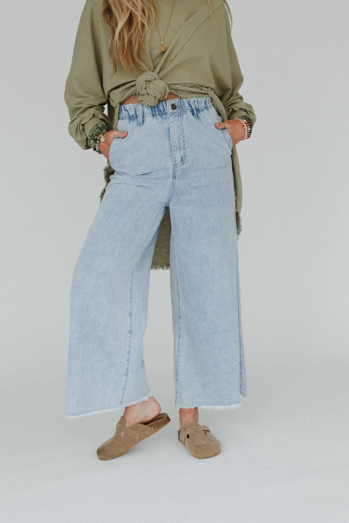 Simply You Wide Leg Jeans - Light Wash: S