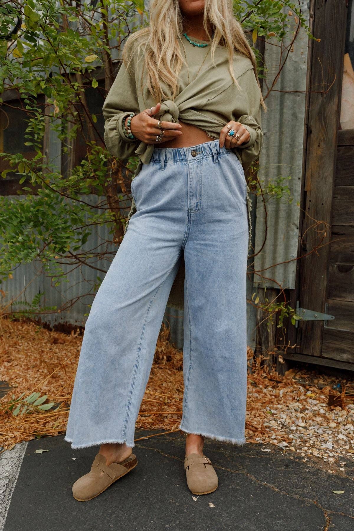 Simply You Wide Leg Jeans - Light Wash: L