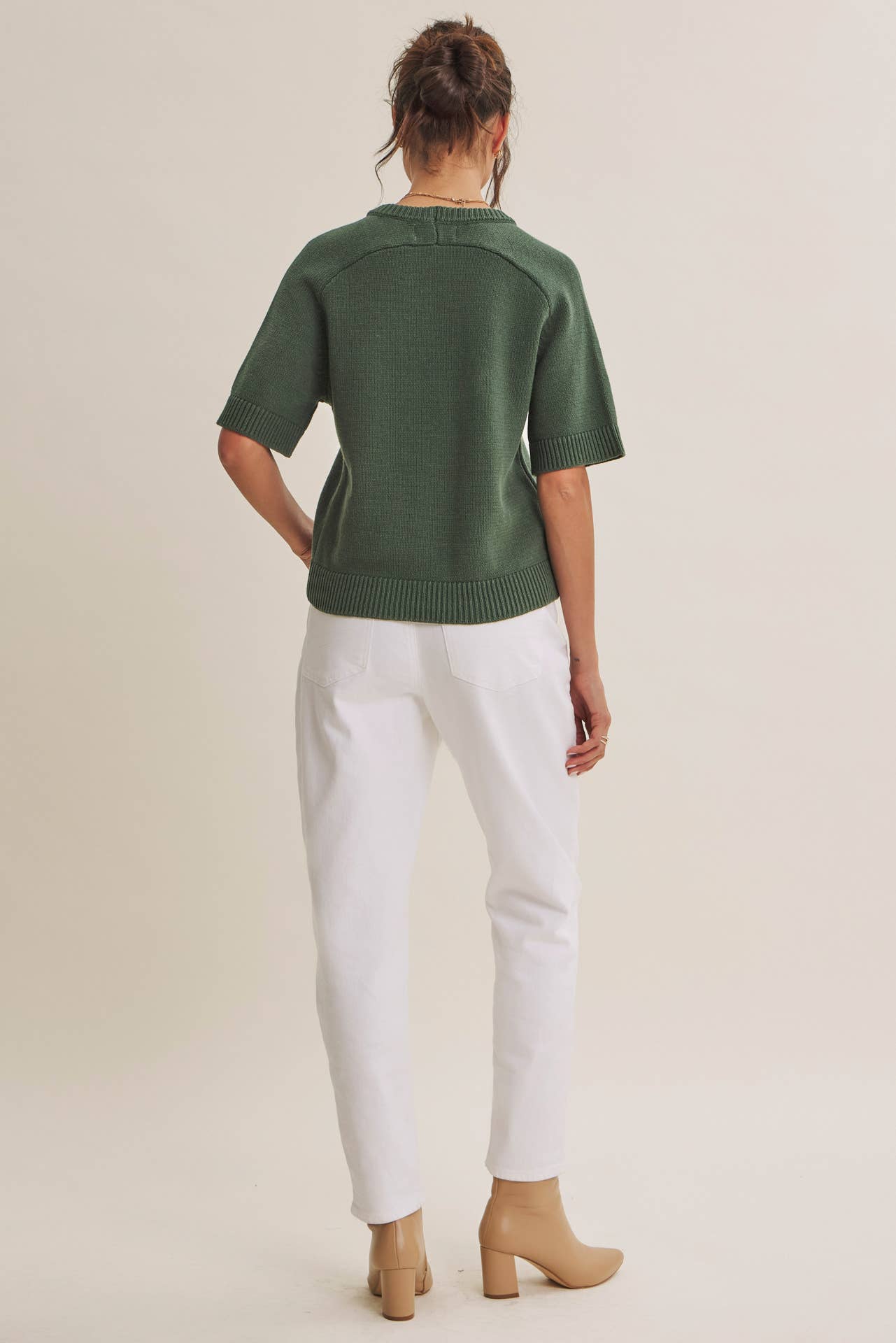 YEAR-ROUND ESSENTIAL SOFT SWEATER TOP WITH RAGLAN SLEEVES