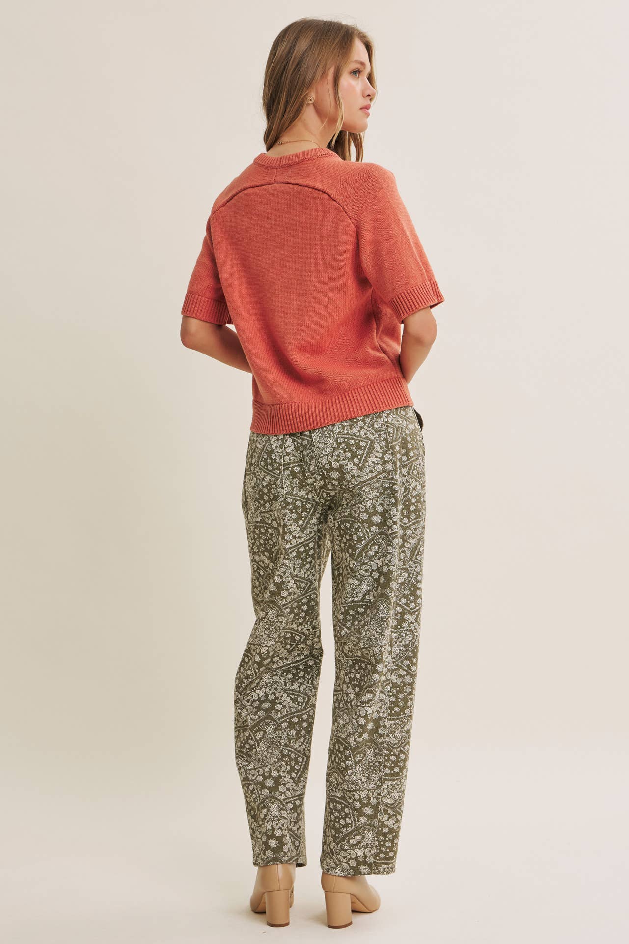 YEAR-ROUND ESSENTIAL SOFT SWEATER TOP WITH RAGLAN SLEEVES