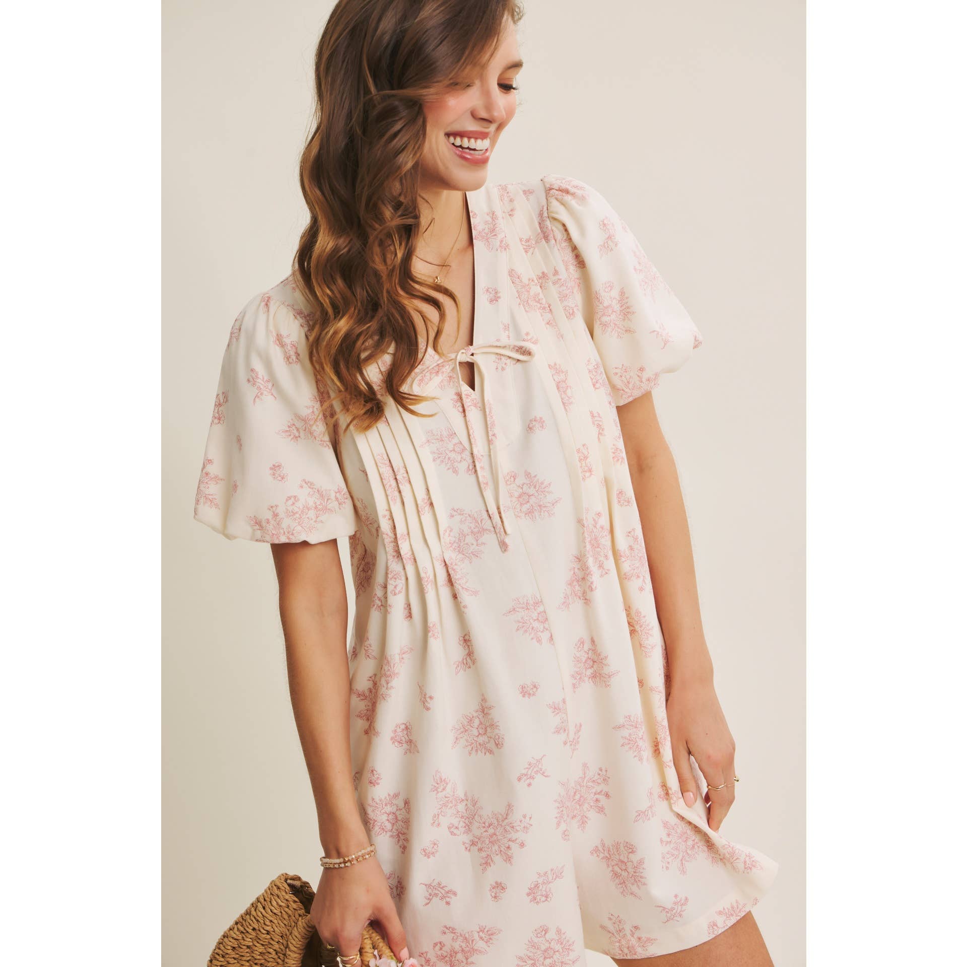 BLENDING CLASSIC WITH EASY SHAPE PLEATED TOILE ROMPER: NAVY BLUE / L