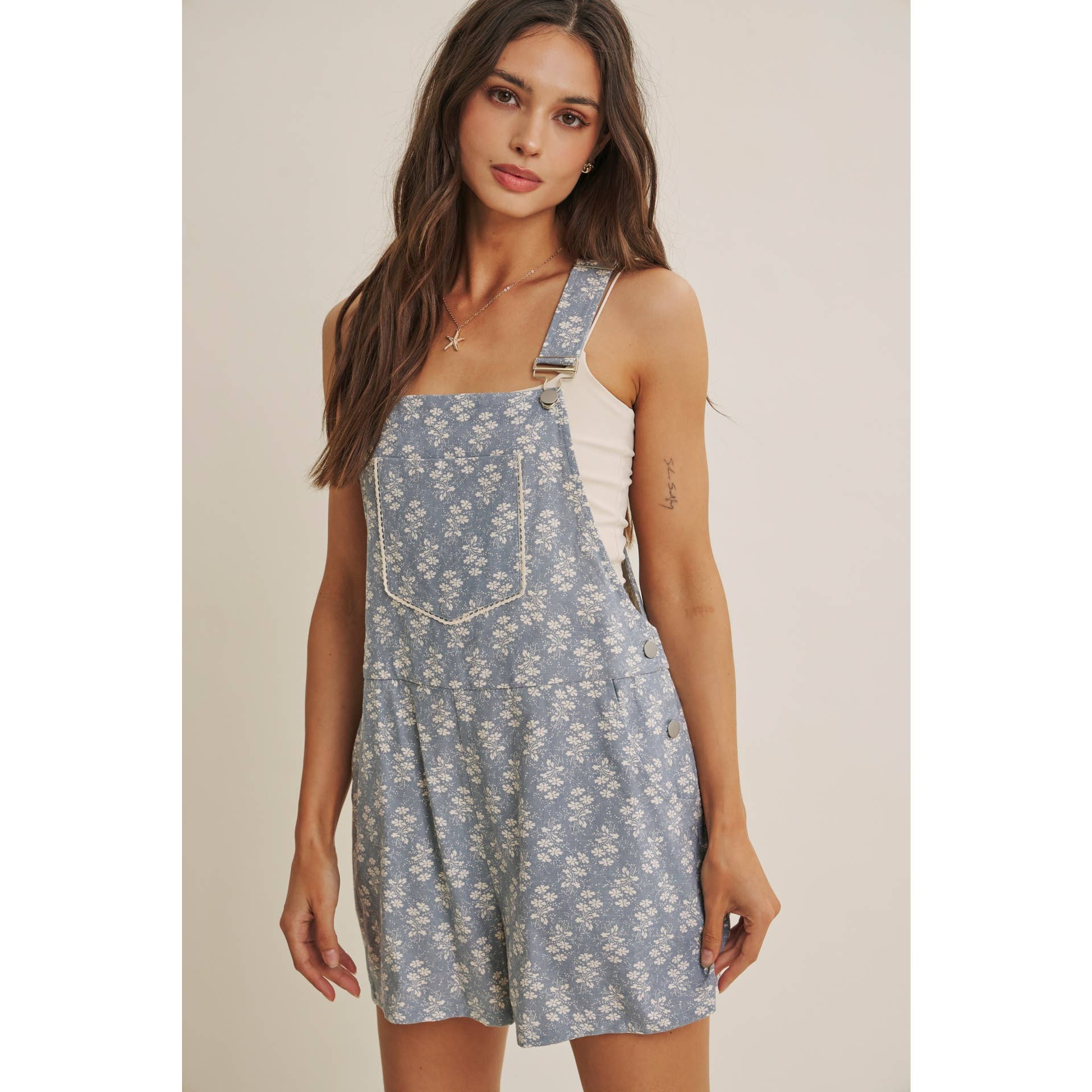 MEADOW BLOOM FLORAL SHORT OVERALL WITH LACE TRIM BIB POCKET