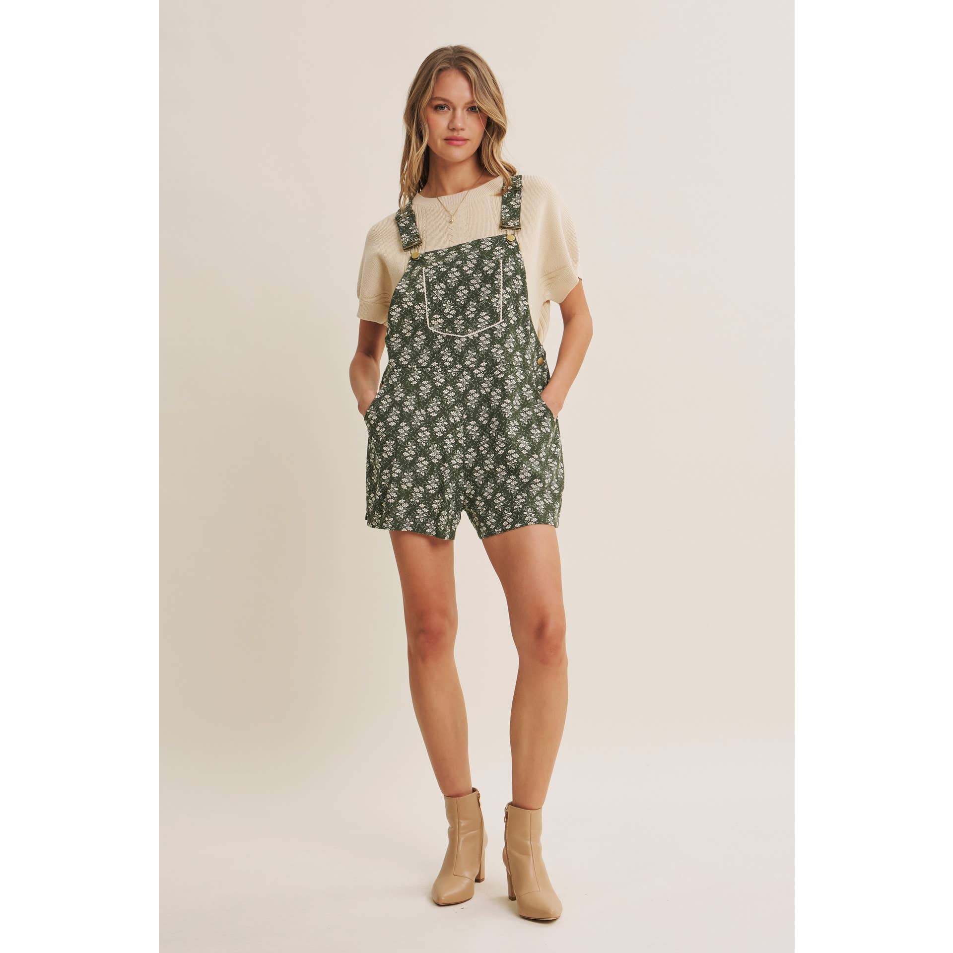 MEADOW BLOOM FLORAL SHORT OVERALL WITH LACE TRIM BIB POCKET