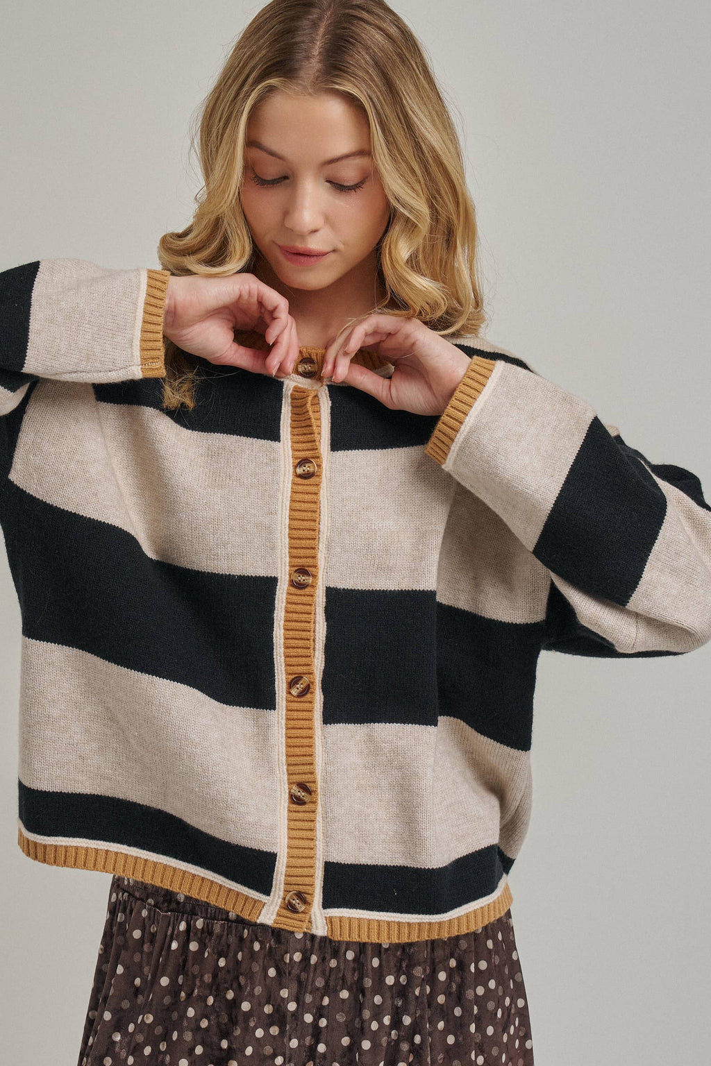 WIDE STRIPE EVERYDAY COZY FALL SWEATER CARDIGAN_JLT00445-01